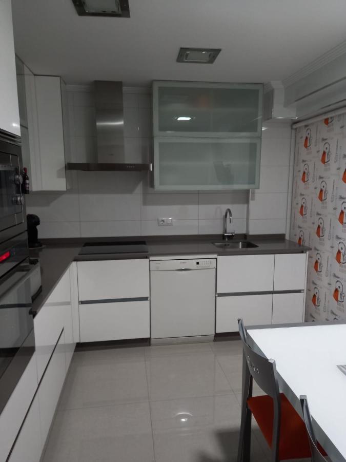 Appartement Fantastico Piso, Proximo A La Estacion De Tren. à Vigo Extérieur photo